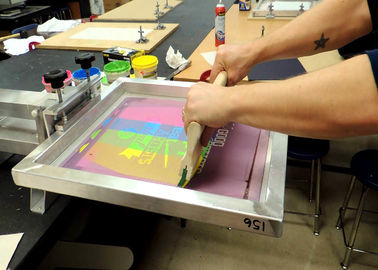 Struttura di alluminio della matrice per serigrafia di alta precisione per la stampa dei materiali d'argento del peso leggero di colore